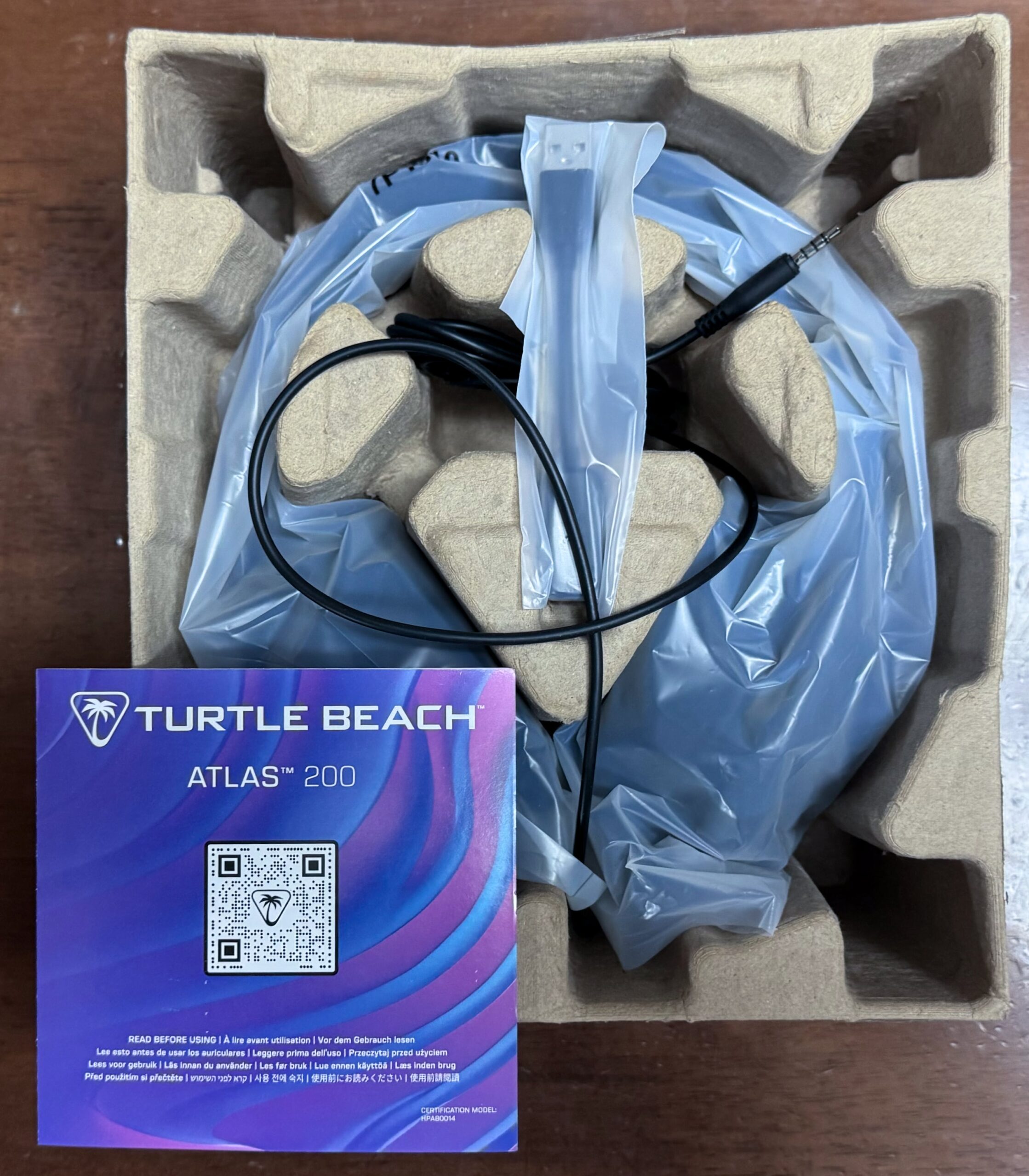 Turtle Beach Atlas200 Box Contents