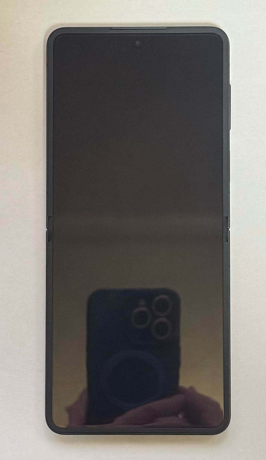 Galaxy Z Flip7 Front View