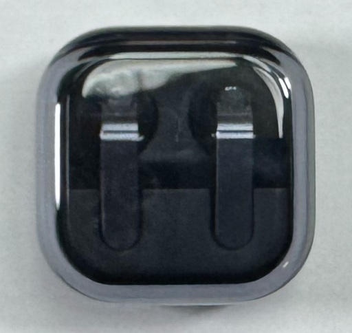 Samsung Galaxy Buds 4・本体。上蓋が透明で中身が見えるので素晴らしいです。